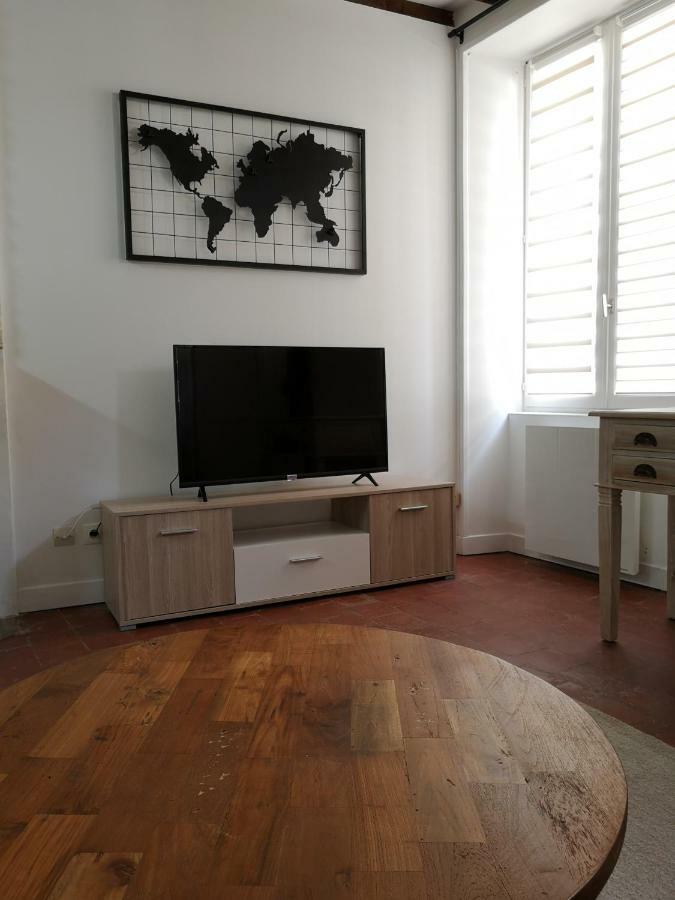 Chaleureux F2 En Centre Ville Apartment Кан Екстериор снимка